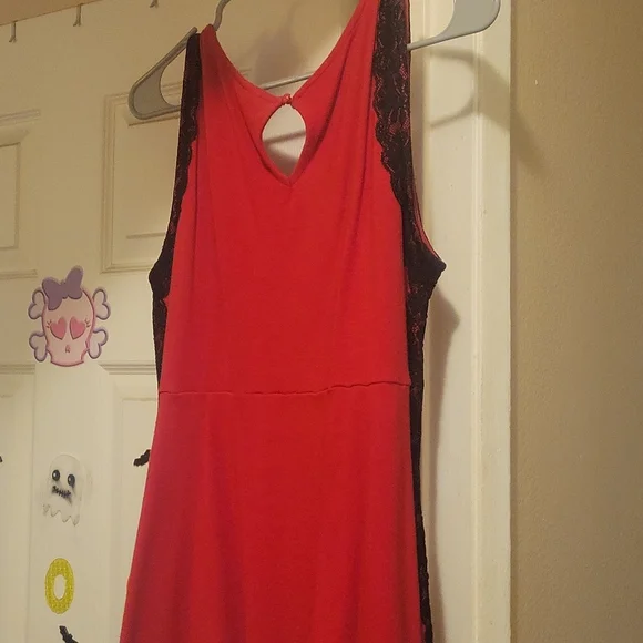 Top - Picture 2 of 2